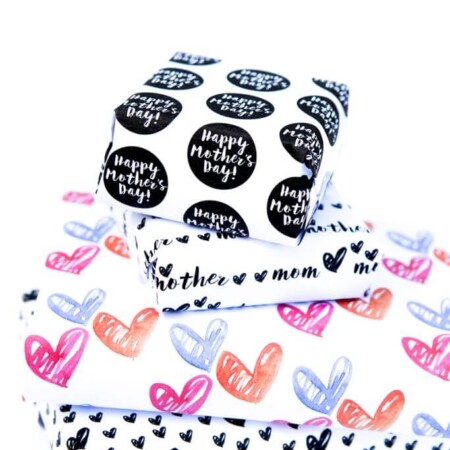https://www.playpartyplan.com/wp-content/uploads/2016/04/Mothers-Day-Wrapping-Paper-10-450x450.jpg