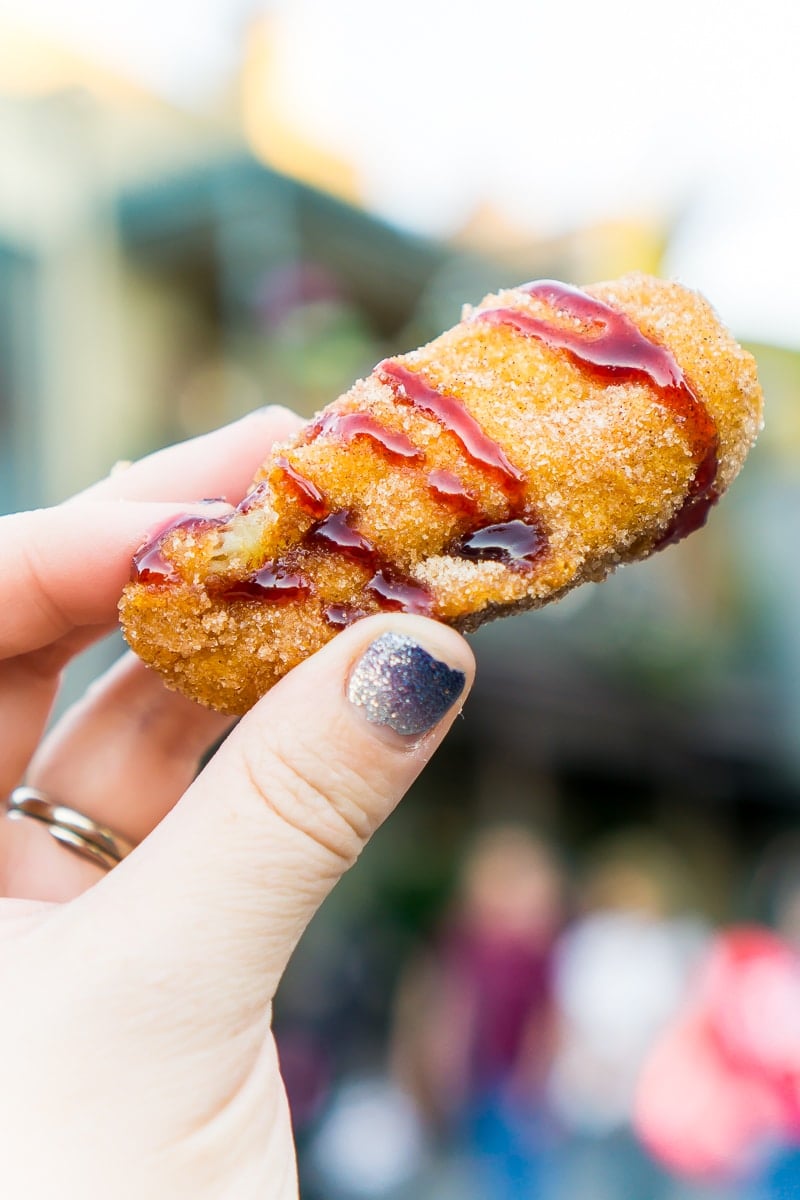 The Best Of The Best Disneyland Food What To Eat And What To Skip