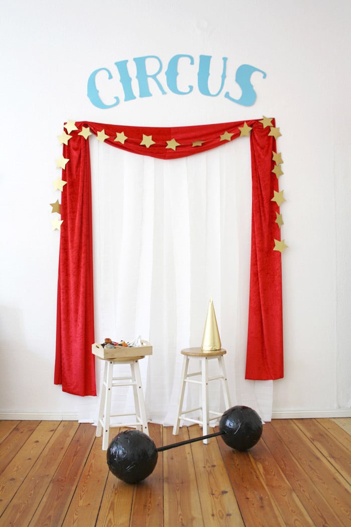 A circus photo booth at a circus party