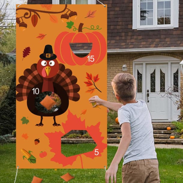 How to decorate a folding table for thanksgiving