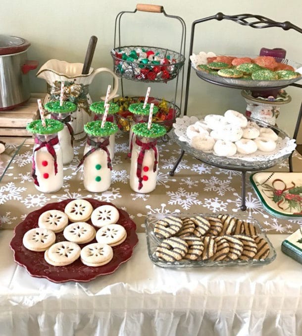 25 Fun And Festive Christmas Party Themes - Play Party Plan