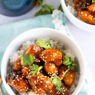 Easy Orange Chicken Recipe (under 30 minutes!) - Play Party Plan