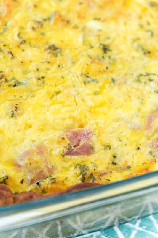 Easy Breakfast Casserole with Ham and Cheese - Play Party Plan