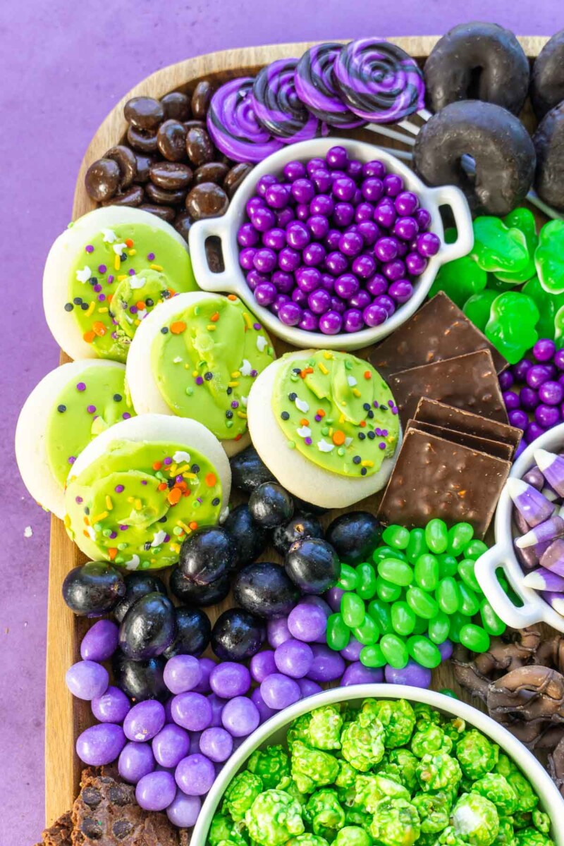 Easy Halloween Dessert Board - Play Party Plan