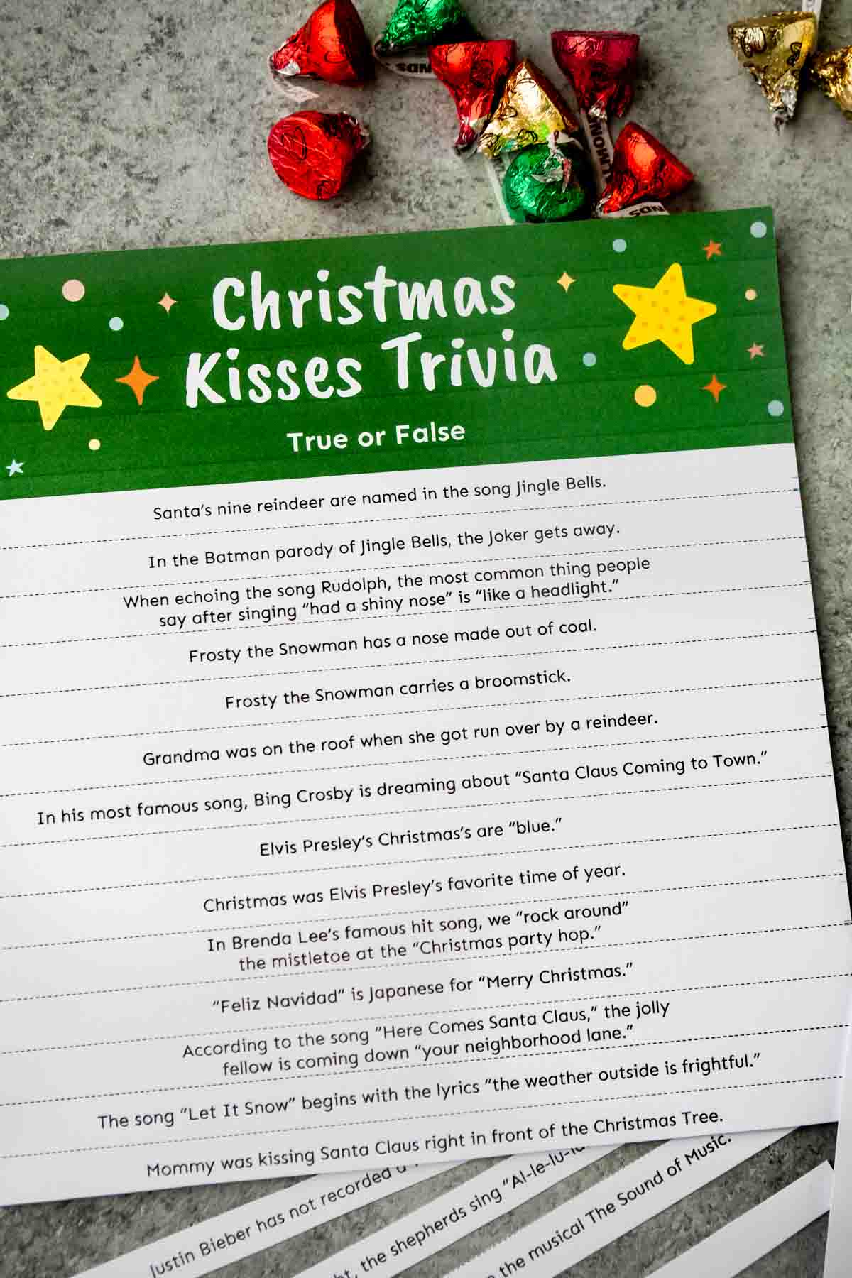 Christmas Kisses Christmas Trivia Game - 81