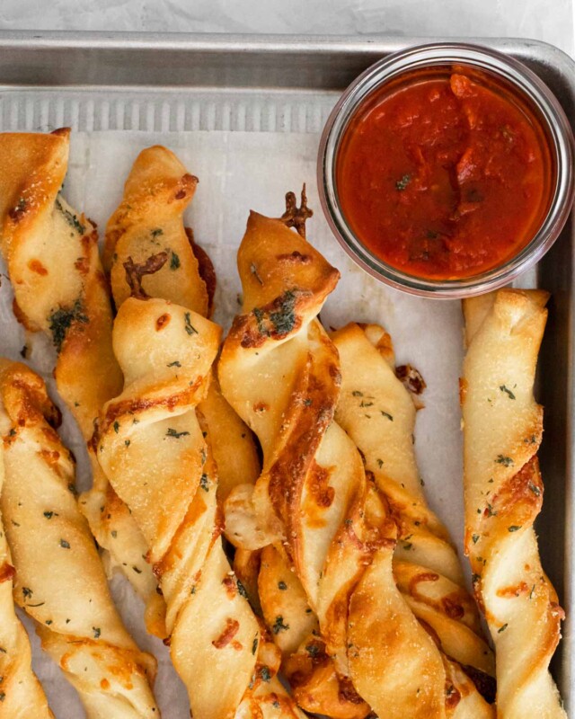 Easy Homemade Pizza Twists - Play Party Plan