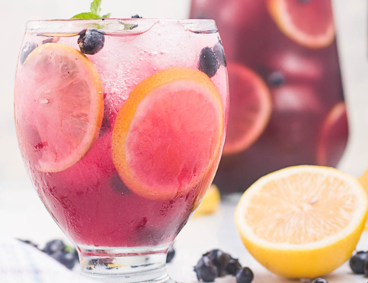 Lemonade Recipe (Plain, Strawberry & Blueberry) - The Recipe Rebel