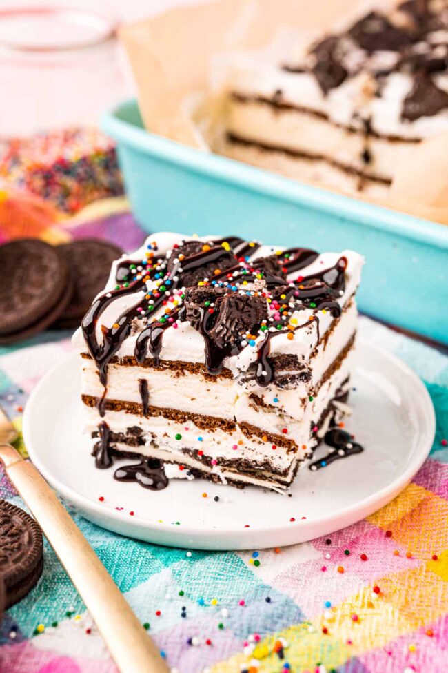 Easy 3-Ingredient Oreo Ice Cream Cake - Play Party Plan