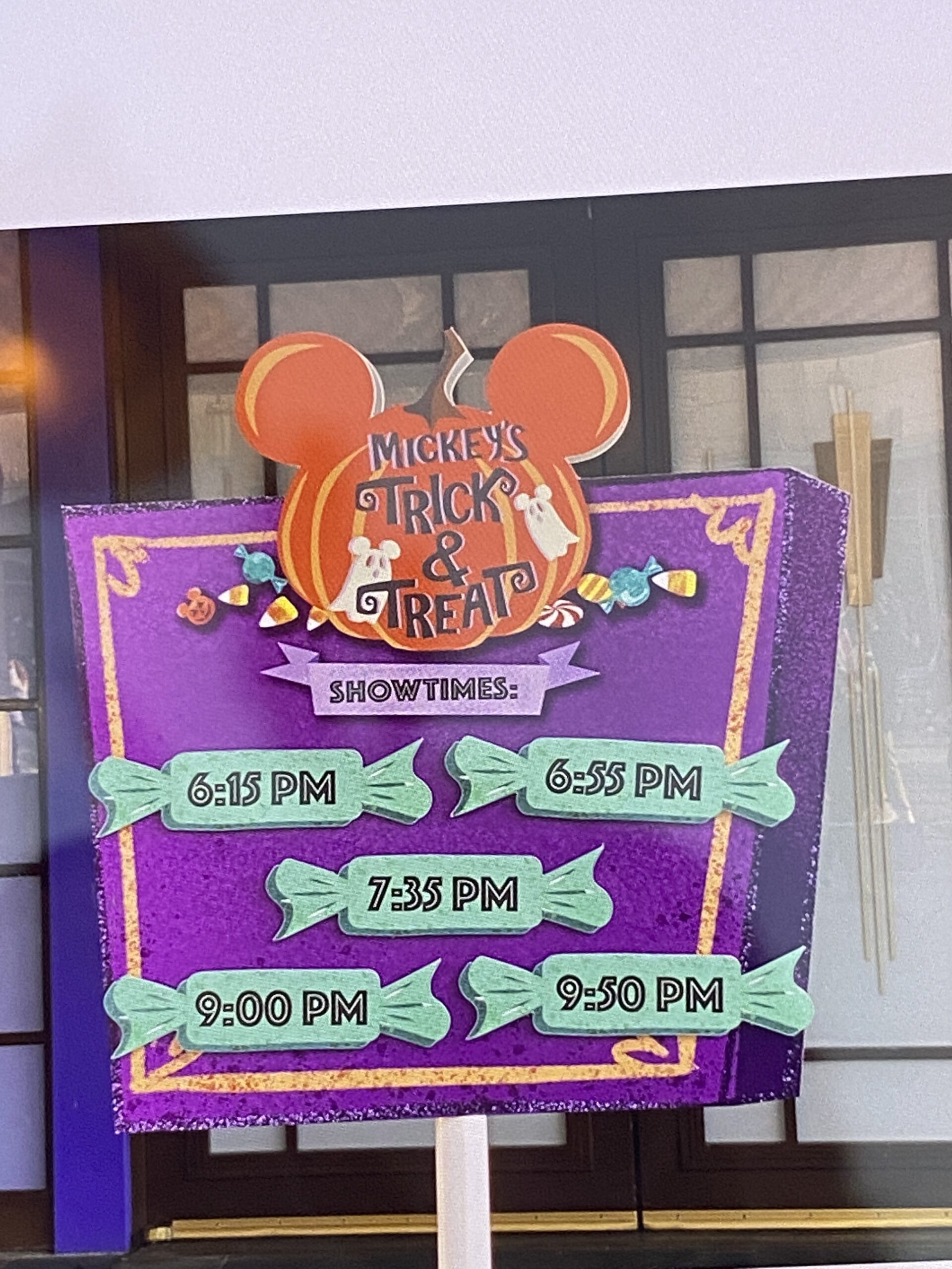2022 Disneyland Oogie Boogie Bash Halloween Party Guide - 29