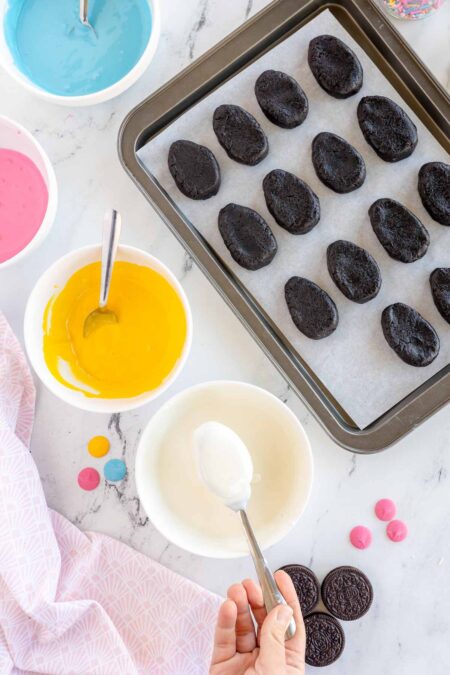 3-Ingredient Oreo Easter Egg Truffles - Play Party Plan