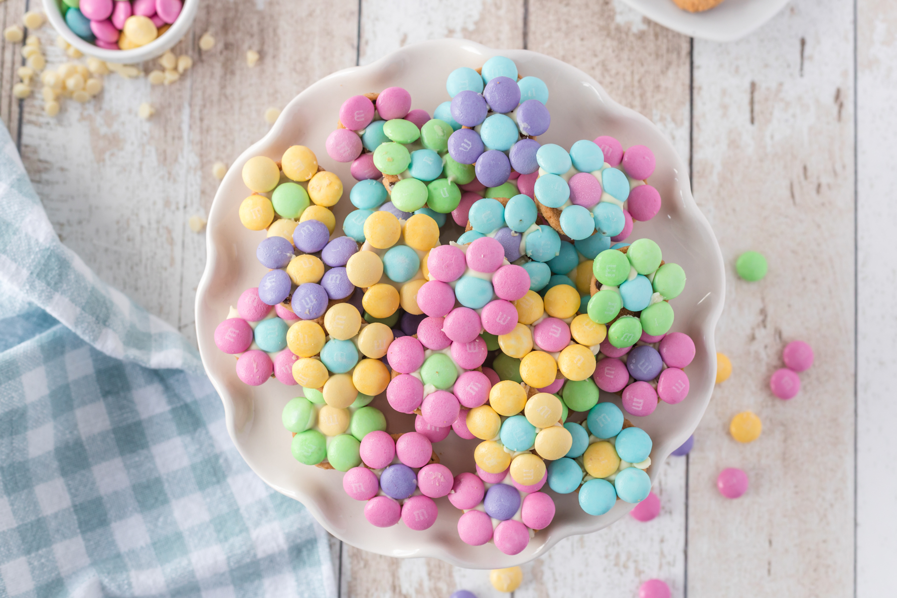 Easy M&M Flower Cookies