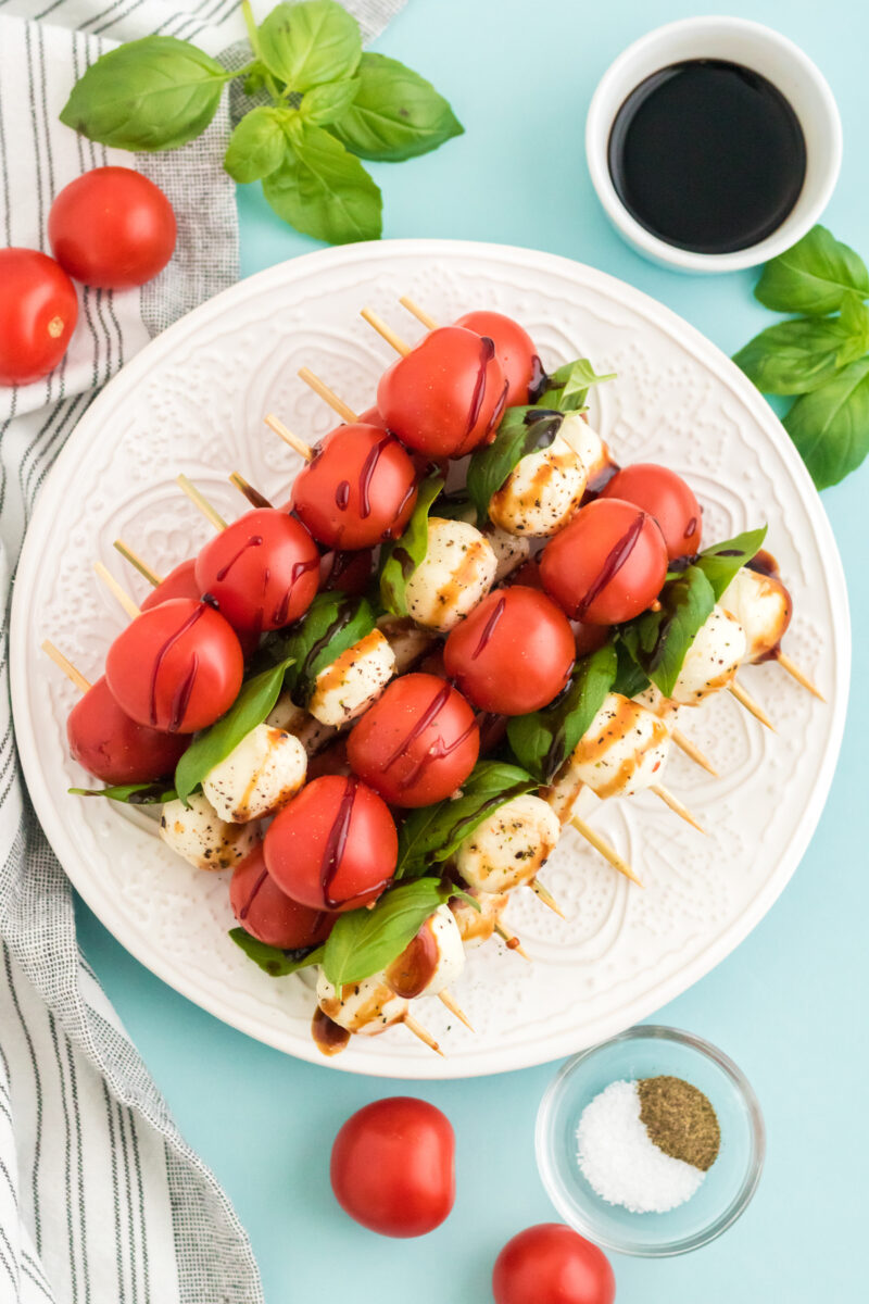 Easy Caprese Salad Skewers with Balsamic Glaze - Play Party Plan