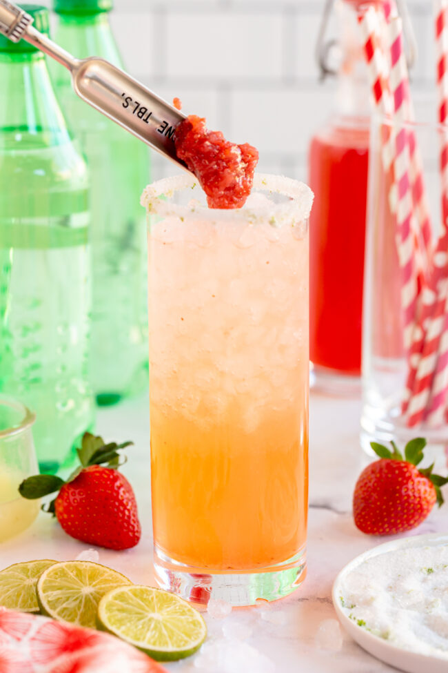 The Best Citrus Strawberry Mocktail Recipe - Play Party Plan