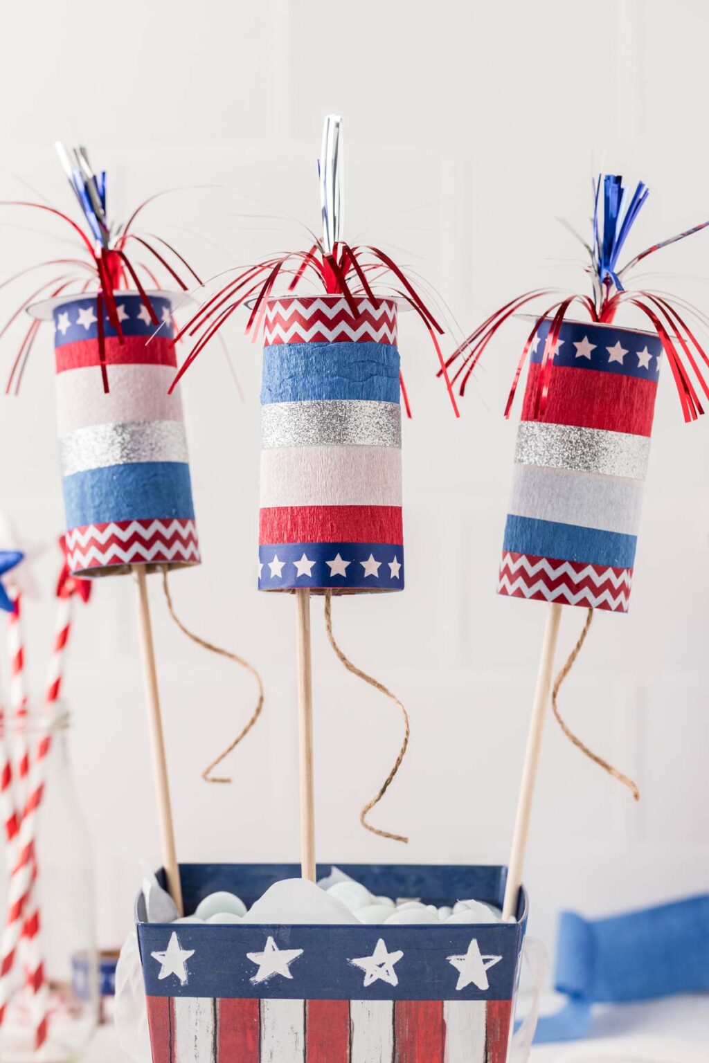 Easy Toilet Paper Roll Firework Craft for Kids - Play Party Plan