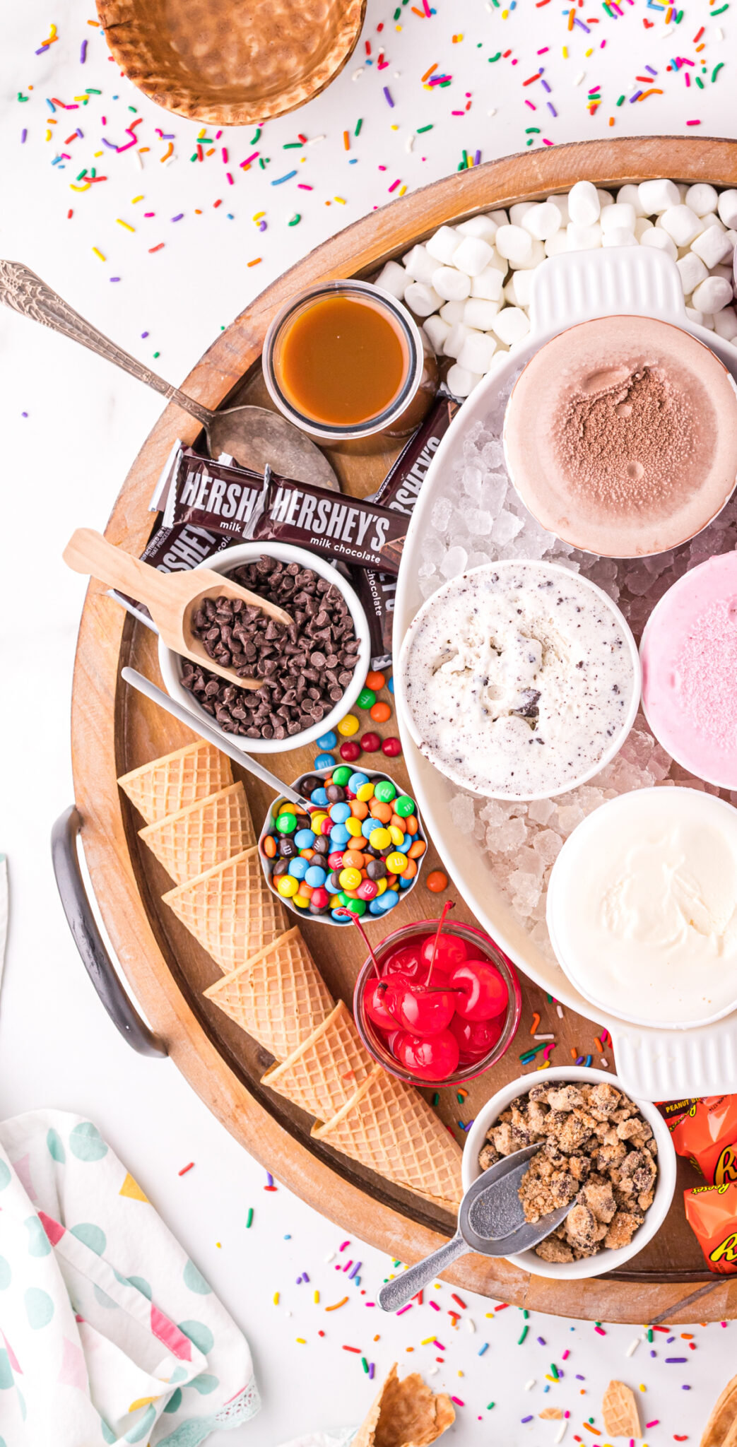 DIY Ice Cream Sundae Bar & Topping Ideas Play Party Plan