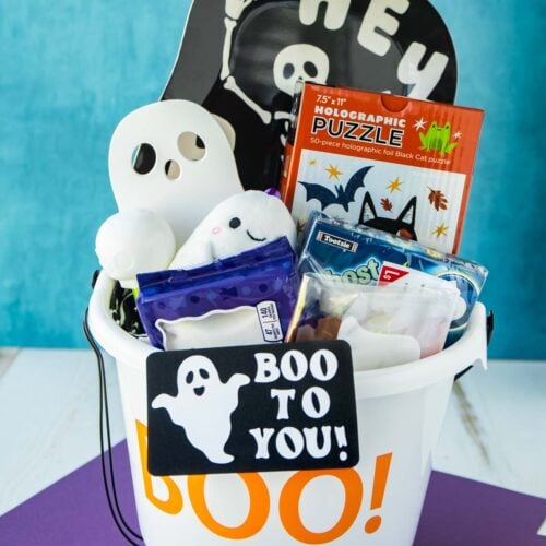 70+ Halloween Trivia Questions and Answers - Play Party Plan