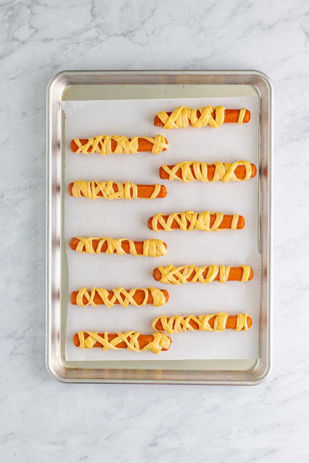 Easy Mummy Dogs Recipe for Halloween - Play Party Plan