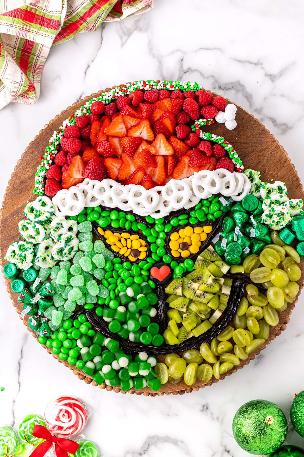 Grinch Christmas Dessert Charcuterie Board - Play Party Plan