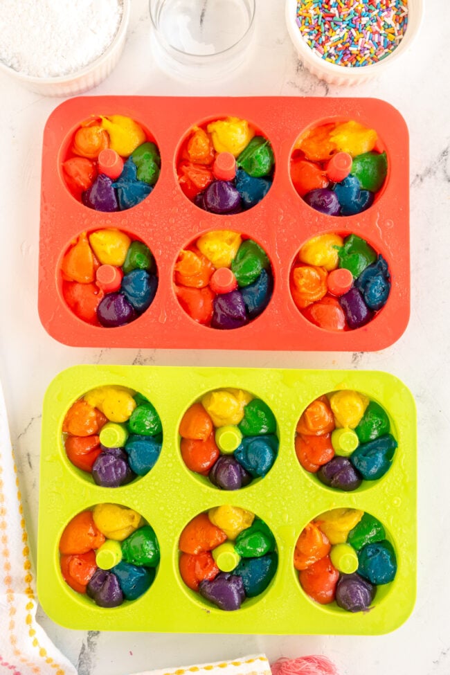 Rainbow Donuts (Easy Colored Donuts) - Play Party Plan