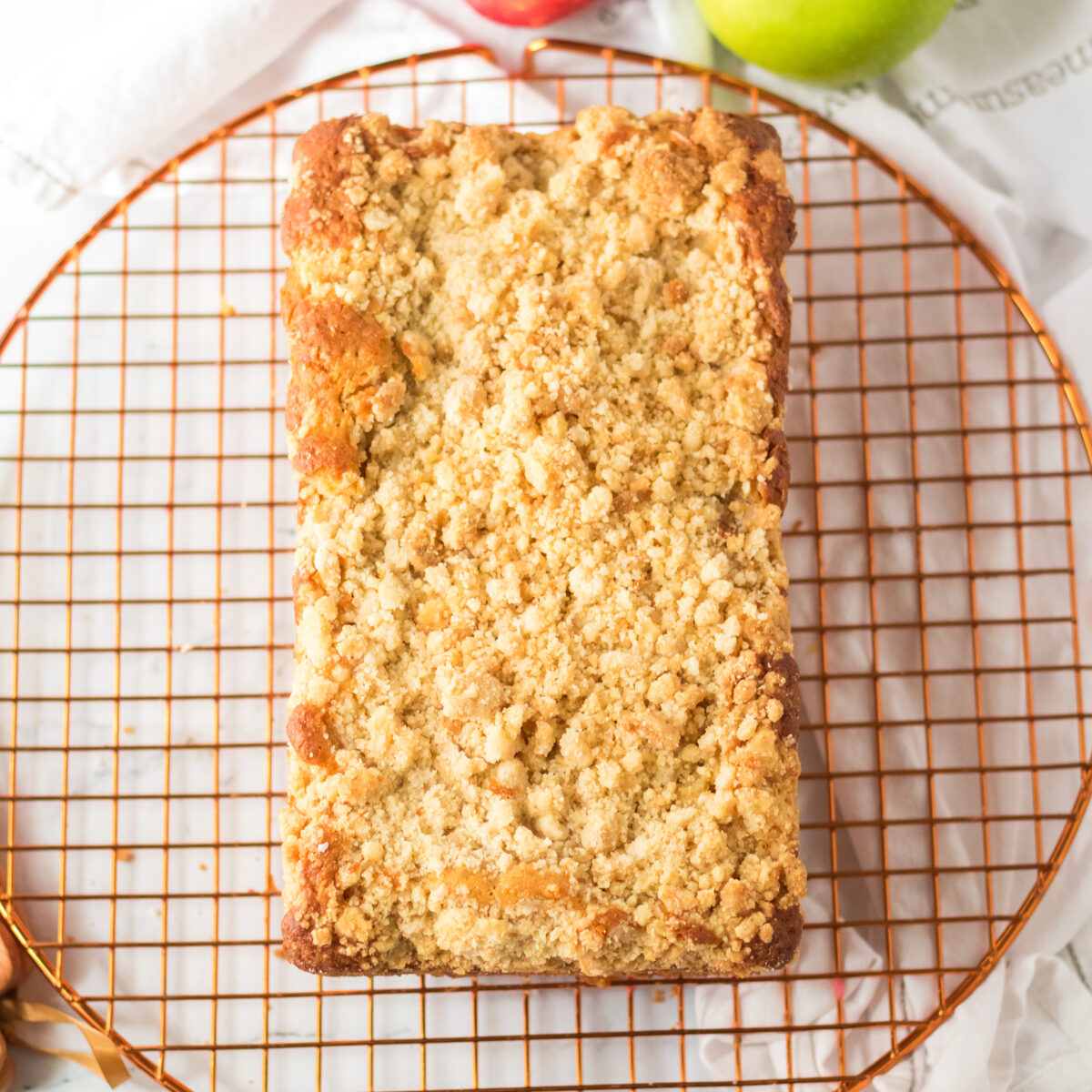 Easy Apple Streusel Cake