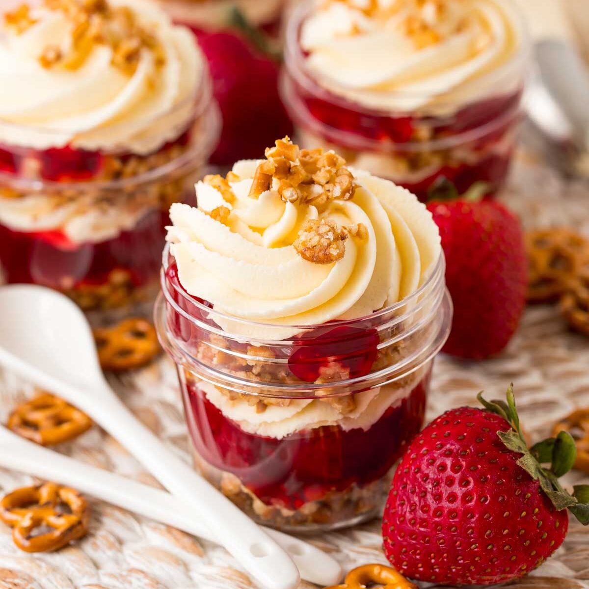 Individual Strawberry Pretzel Salad Jars