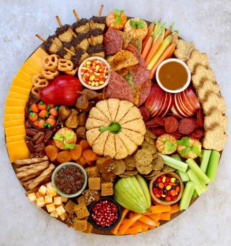 30 Best Thanksgiving Charcuterie Board Ideas - Play Party Plan