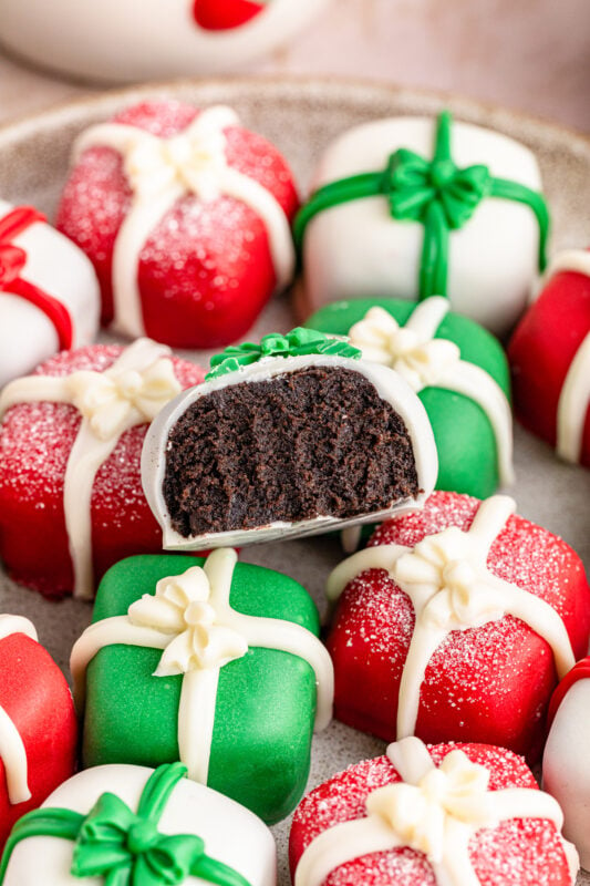 Oreo Christmas Balls (Oreo Presents) Play Party Plan