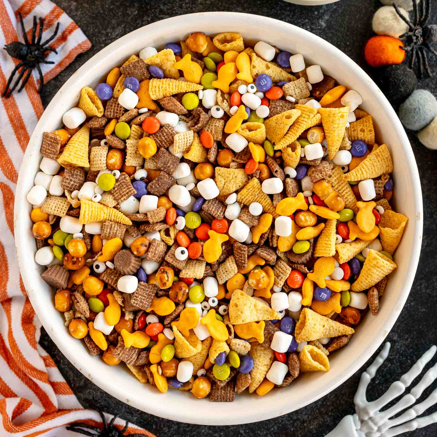 Halloween Snack Mix