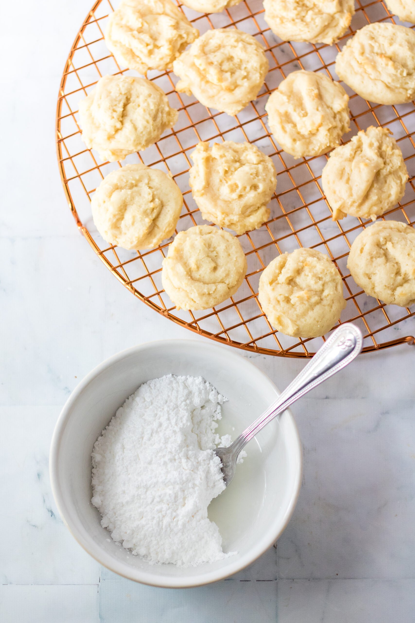 white bowl of vanilla glaze